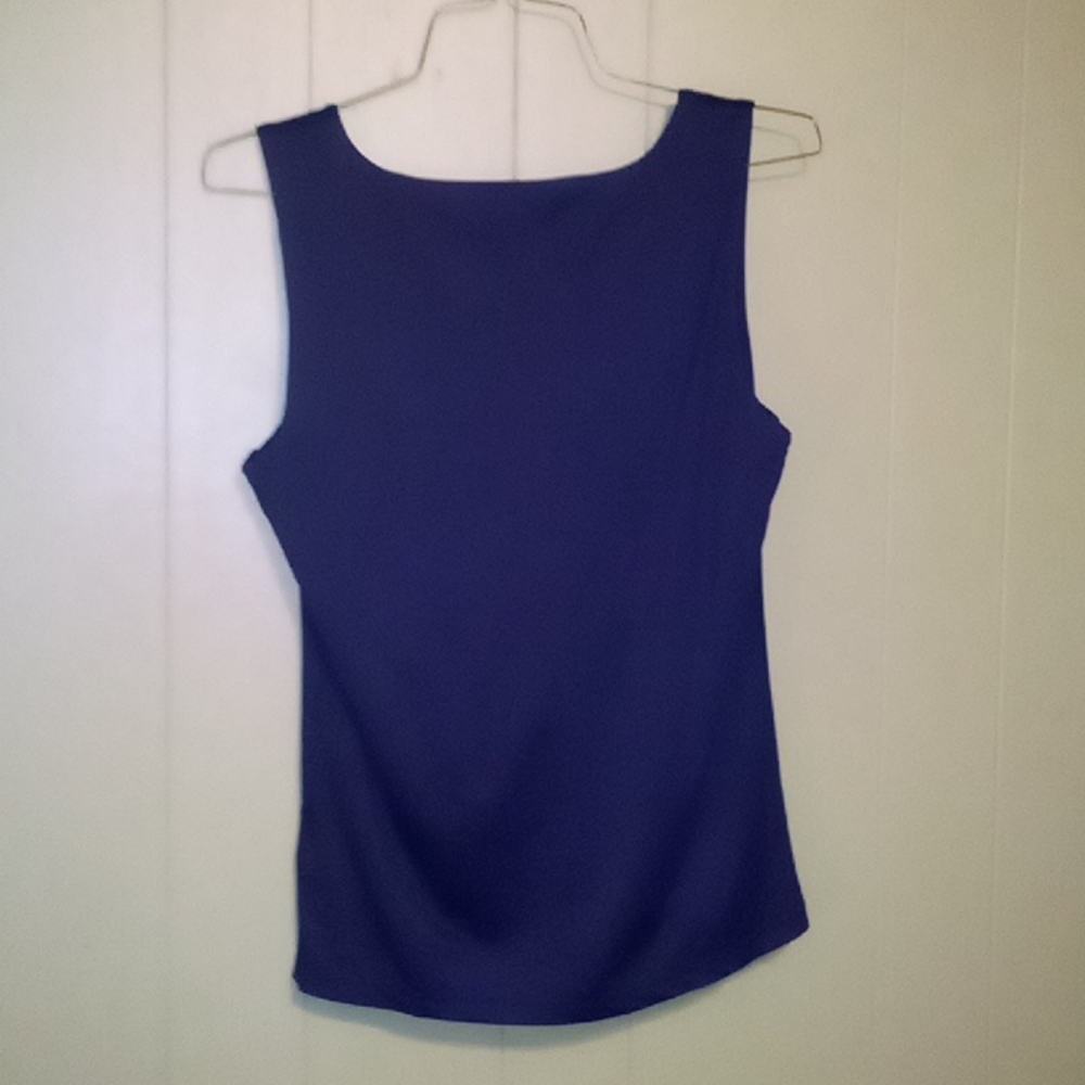 Top - Picture 2 of 2